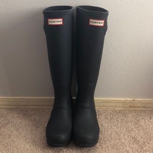 HUNTER BOOTS
